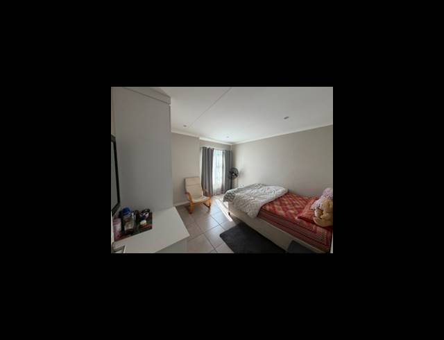 2 BEDROOM TOWNHOUSE FOR SALE IN ALBERTSDAL
